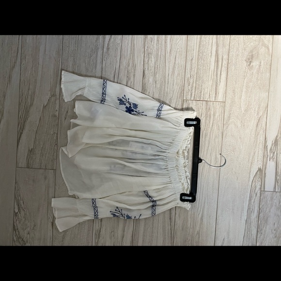 American Eagle Off the shoulder top - Picture 2 of 2